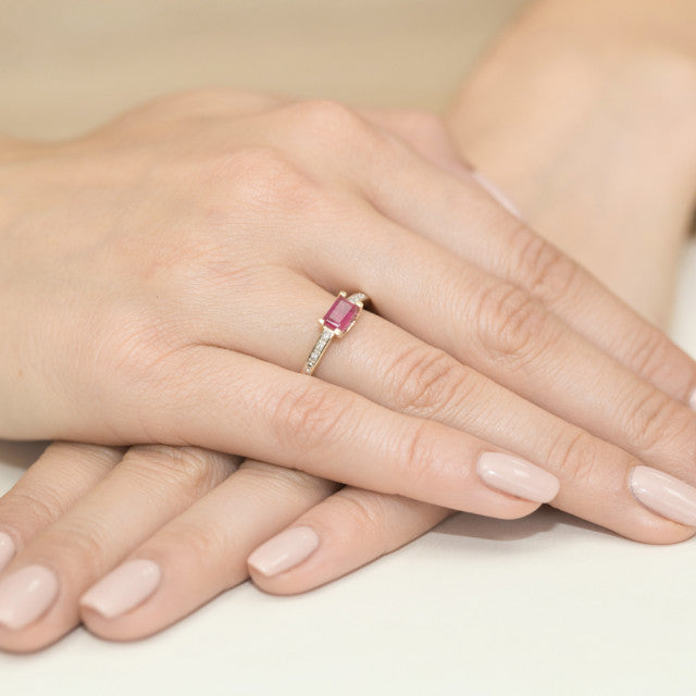 Inel Aur 14K cu Rubin 0.80 ct si Diamante Naturale 0.03 ct, imaginea 4 din 10