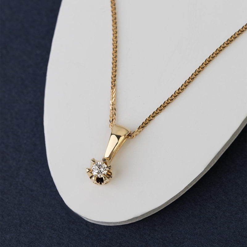 Pandantiv Aur 14K cu Diamant de Laborator 0.10 ct, imaginea 3 din 5